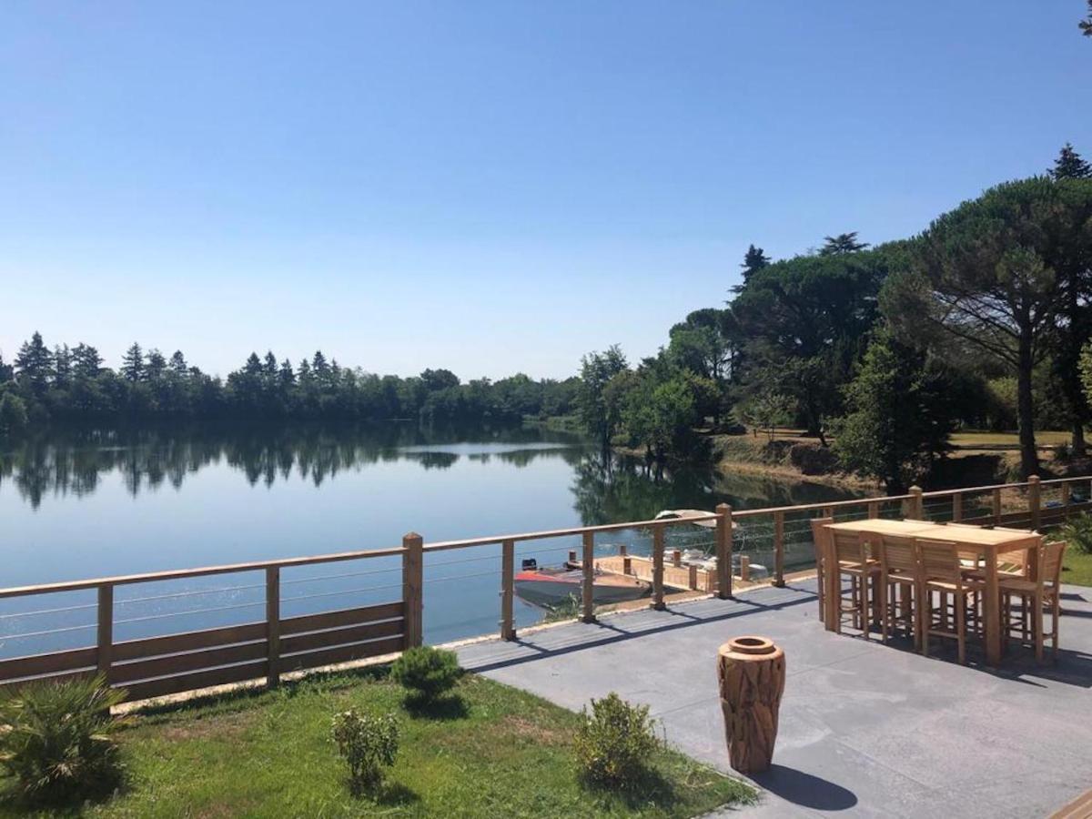 Guest house Domaine Le Lac Bleu *